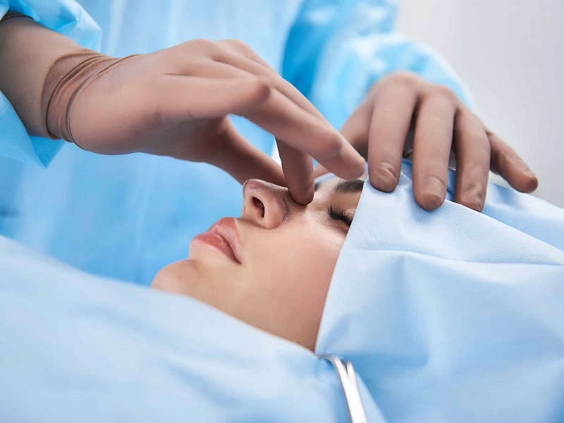 جراحی بینی با بی حسی موضعی